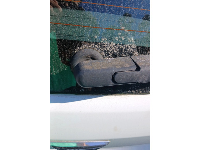 Моторчик заднего дворника Dacia Sandero