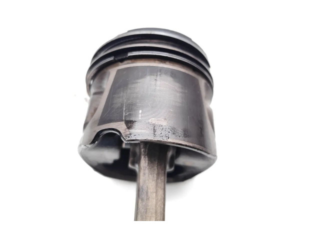 Поршень с шатуном D5244T4   Volvo XC90