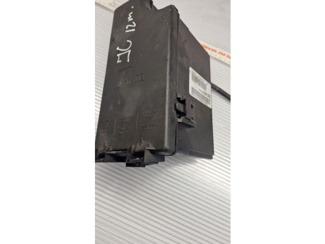 Блок предохранителей P04692341AD, TKBQQ3551BE9GA Jeep Compass