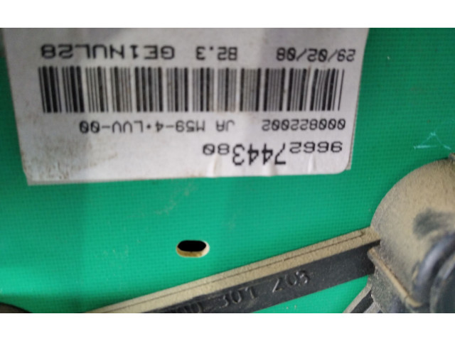 Přístrojová deska Citroen Berlingo 2008 9662744380