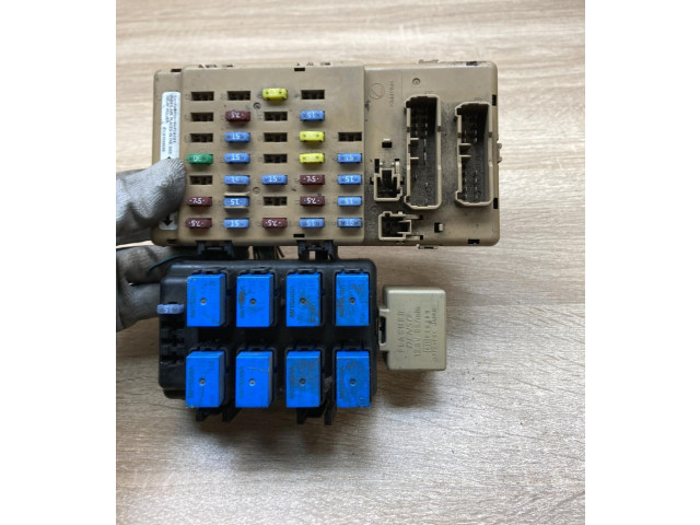 Блок предохранителей 86111AG010   Subaru Forester SH    