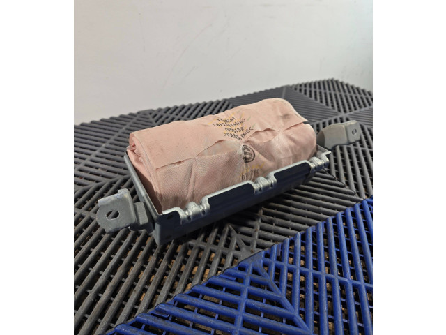 Подушка безопасности пассажира 0589P1000470, 002058413KU8 Lexus IS III XE30