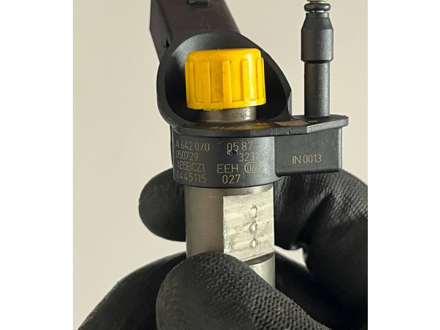 Форсунка A6420700587, 0445115027    Mercedes-Benz R W251   