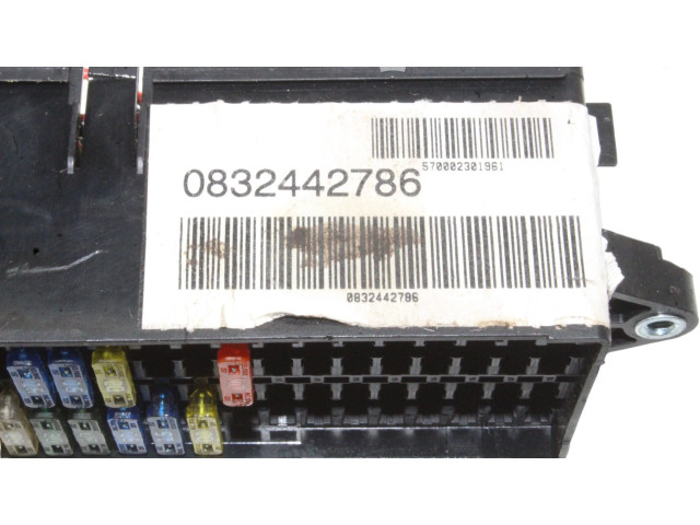 Pojistková skříňka Блок монтирования реле    Volkswagen Tiguan 2008