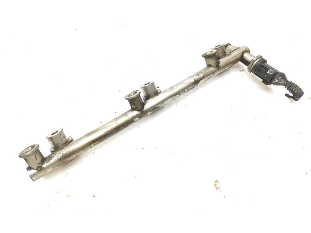 Vstřikovací lišta 06J906051C Porsche Cayenne (92A)