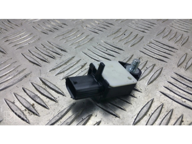 Датчик удара надувных подушек