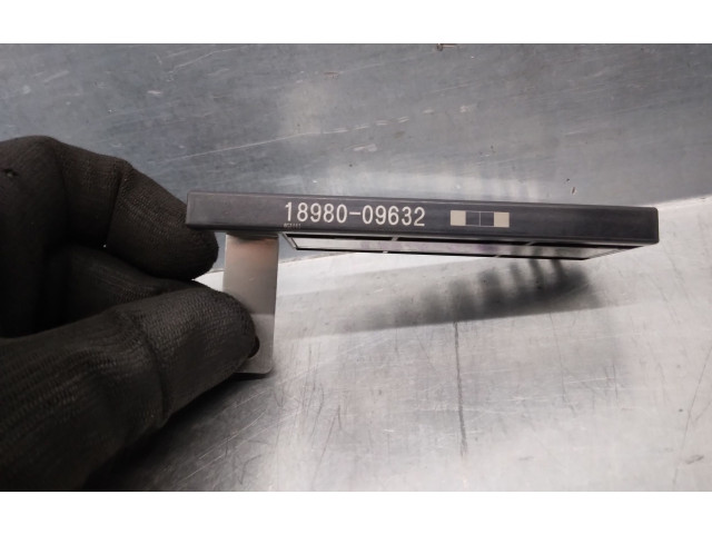 Блок предохранителей 1898009632   KIA Xceed    