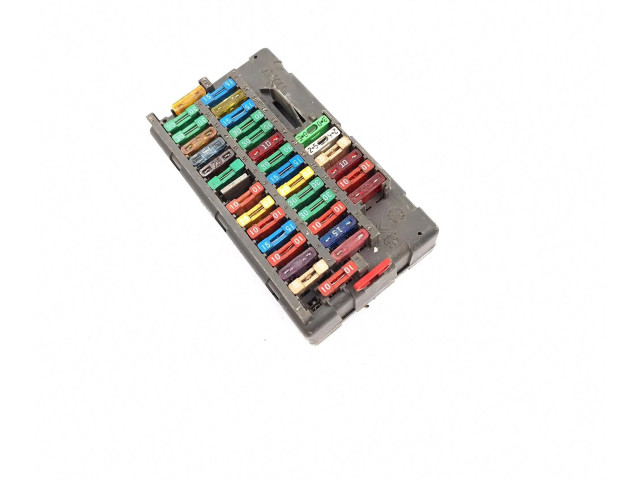 Блок предохранителей Peugeot 406