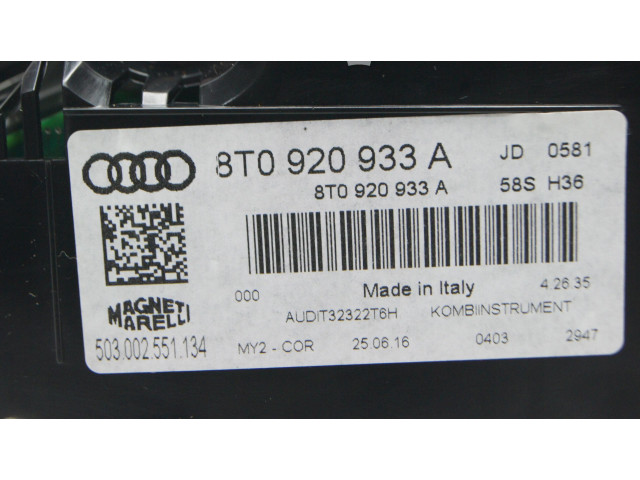 Přístrojová deska Audi A5 8T 8F 2016 8T0920933A, 8T0920933A