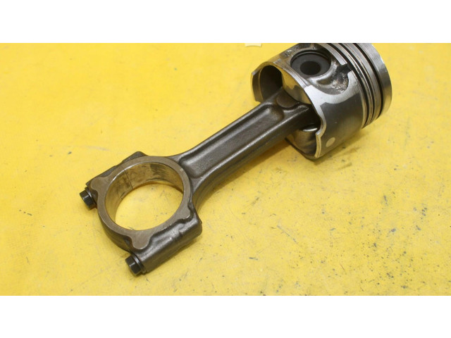 Поршень Renault Clio III