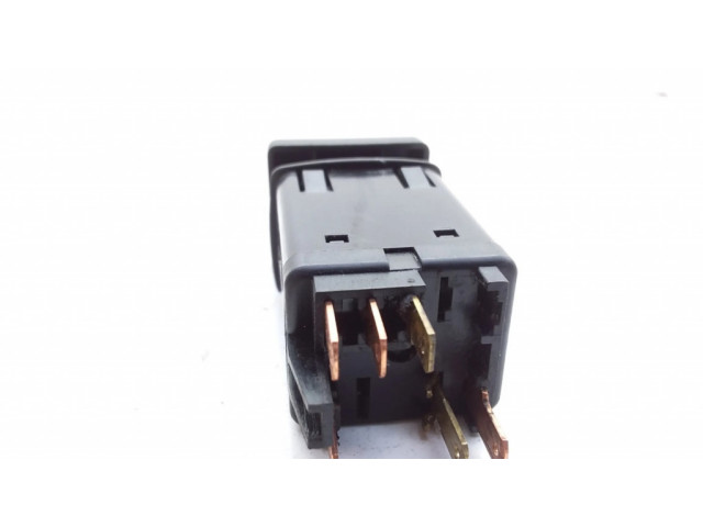 Включатель обогрева стекла с помощью электричества