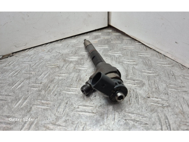 Форсунка 0445110477, 04L130277AJ Skoda Octavia Mk3 (5E)