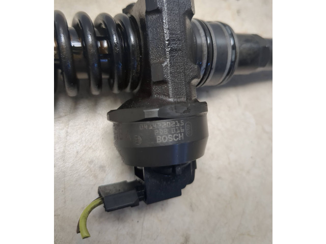 Форсунка 0414720215    Audi A3 S3 A3 Sportback 8P  CAYC 