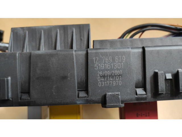 Блок предохранителей 12769679 Cadillac BLS