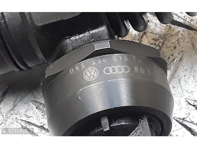 Форсунка 045130073t    Volkswagen Bora   