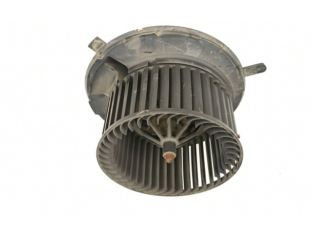 Вентилятор печки 1K1819015, 983226W Volkswagen Caddy