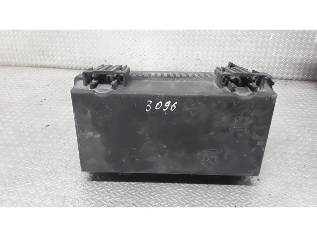 Блок предохранителей 51737887 Fiat Grande Punto