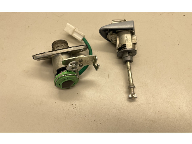 Zámek zadních dveří 6905533490 Lexus ES 300h 2014