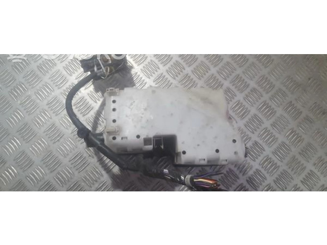   Pojistková skříňka c23566760   Mazda 5 2005