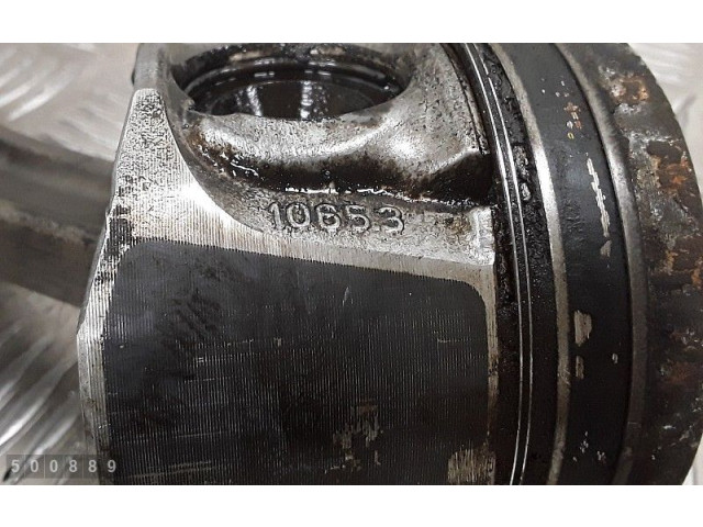 Píst 942390, 10653   Nissan Navara    V9X 