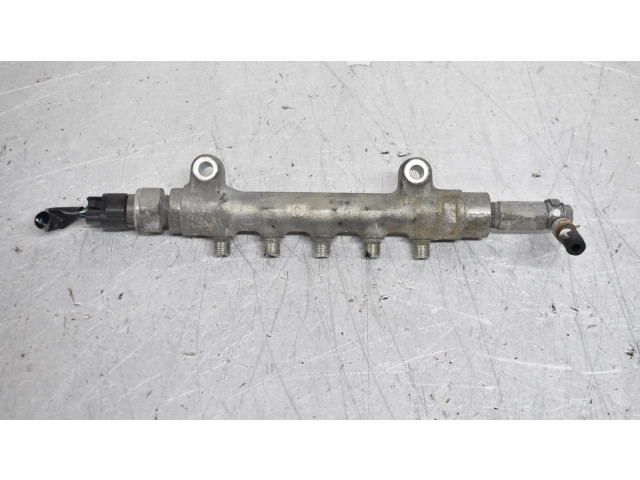 Топливная рампа    Subaru Forester SH  