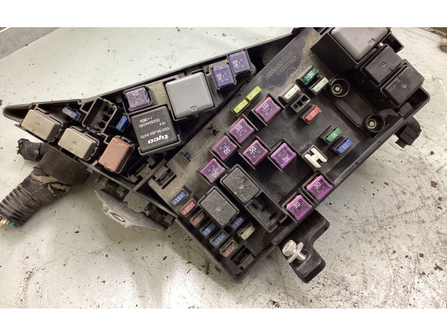 Блок предохранителей MB502095B, MB100200B Subaru Forester SH