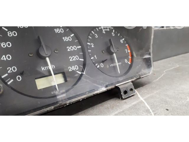 Панель приборов 7mbh1cb Mazda 323