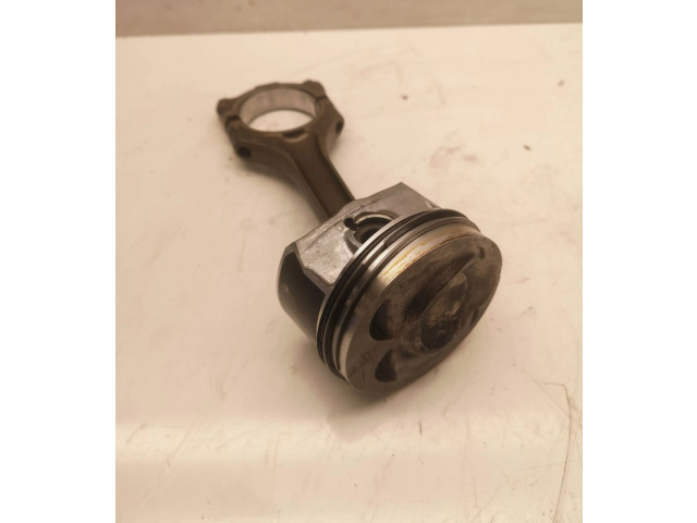  Поршень с шатуном Bwa 03H066N  Volkswagen PASSAT CC  