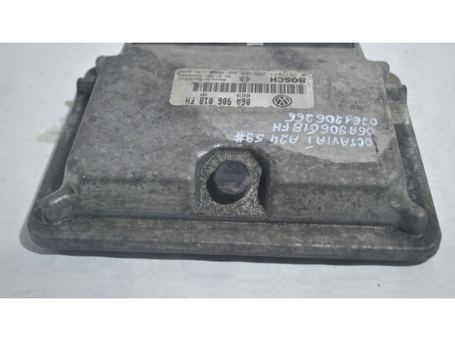 Блок управления двигателя 06A906018FH, 0261206266   Skoda Octavia Mk1 (1U)