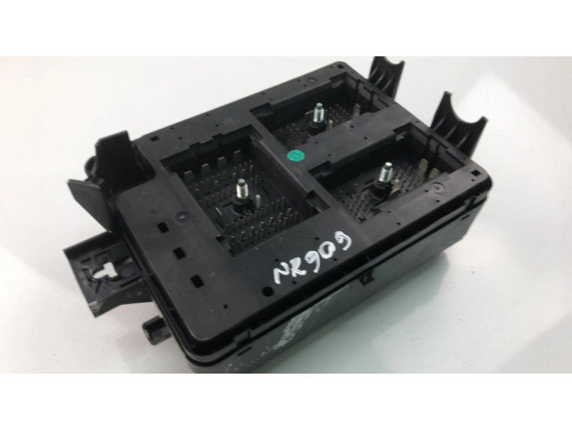 Pojistková skříňka 95462803 Chevrolet Aveo 2012