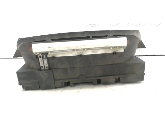 Přístrojová deska Volkswagen Caddy 1996 87001323, 88311235