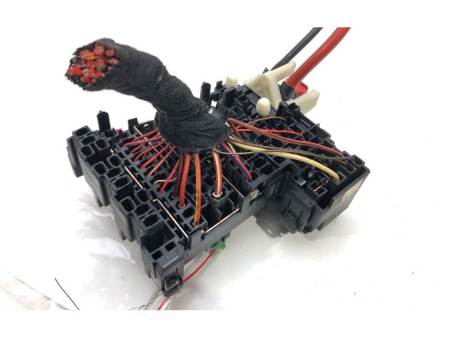 Блок предохранителей  5Q0937615C   Volkswagen Golf VII    