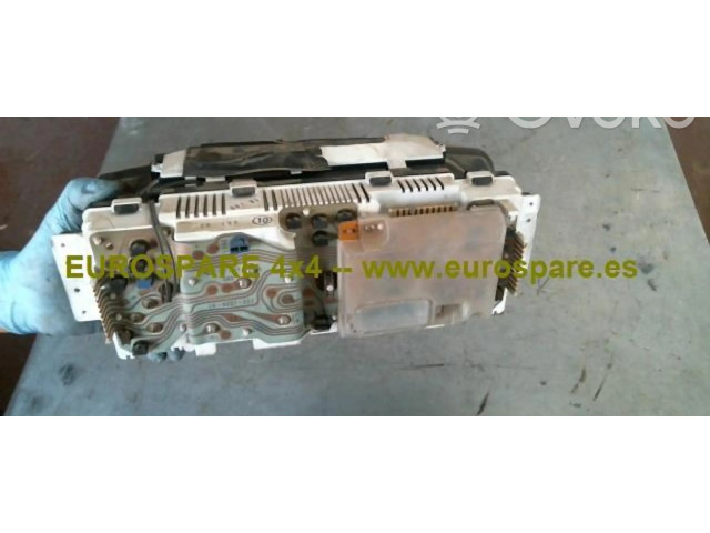 Přístrojová deska  Land Rover Discovery 2009 AMR4747  