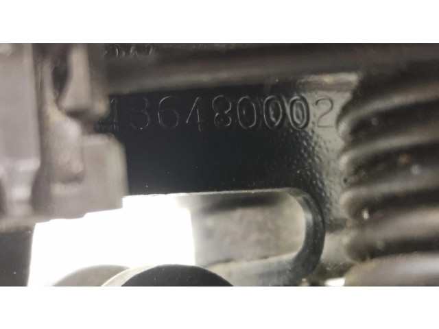 Средняя направляющая ролика / средний шарнир