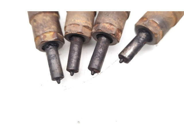 Vstřikovač 0445110340 Peugeot Partner 9HS(DV6TED4BU);9HX(DV6ATED4)