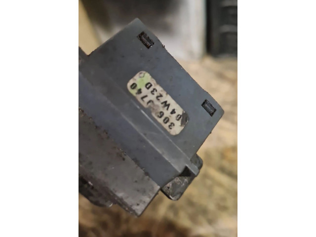 Ручка стеклоочистителей 3069740   Volvo V70