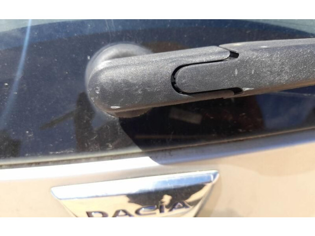 Моторчик заднего дворника 8200734582 Dacia Duster