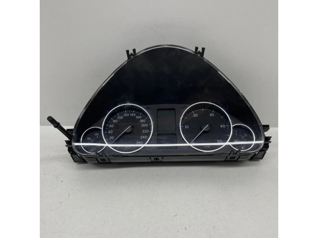 Přístrojová deska Mercedes-Benz C W203 2005 2035409747