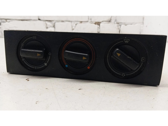 Блок управления климат-контролем    Audi 100 S4 C4