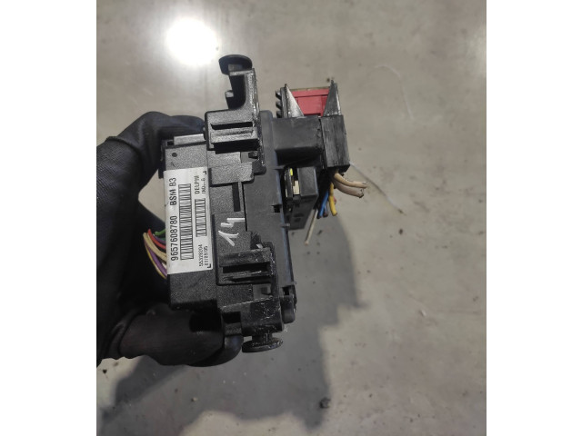 Блок предохранителей 9657608780   Citroen C8    