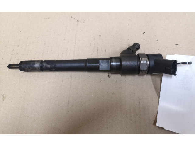 Vstřikovač 0445110257 KIA Carens II pro naftový motor 2.0
