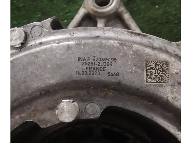 Генератор 25281-2U304 KIA Pro Cee'd III