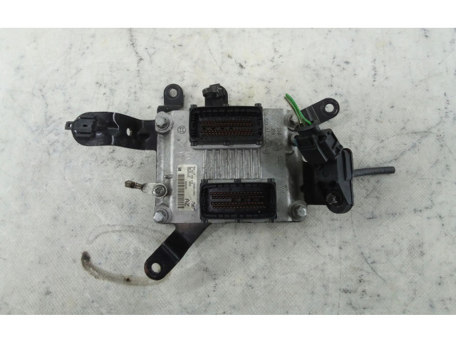 Блок управления двигателя 55557246   Vauxhall Astra H