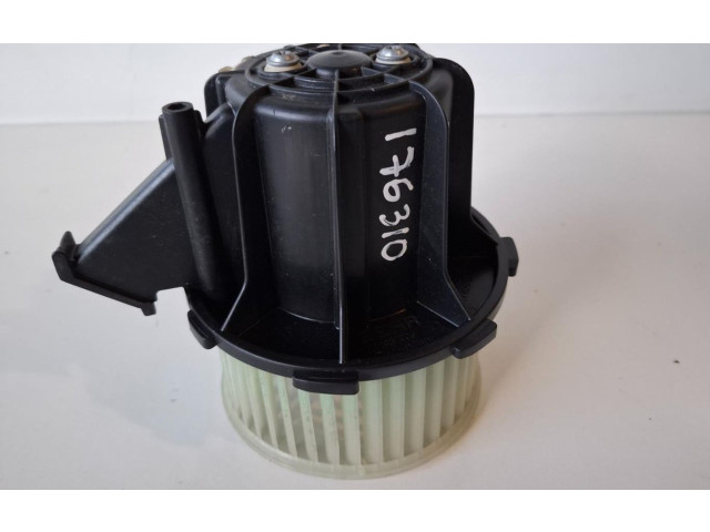 Вентилятор печки    8K1820021   Audi A5 8T 8F