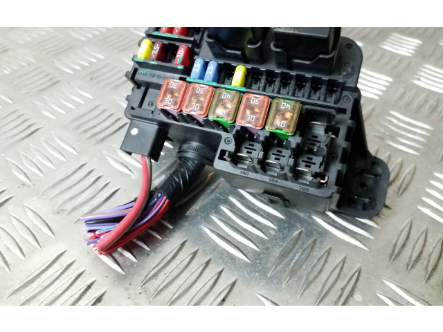 Блок предохранителей 826166   Opel Mokka    