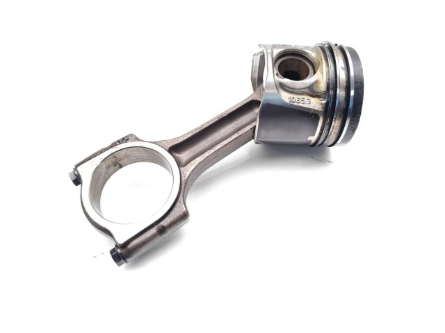 Píst M9R Nissan X-Trail T31 M9R