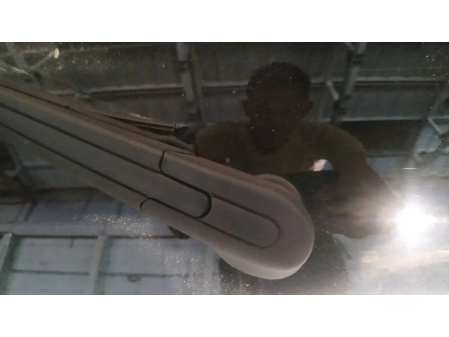 Моторчик заднего дворника     Citroen C8