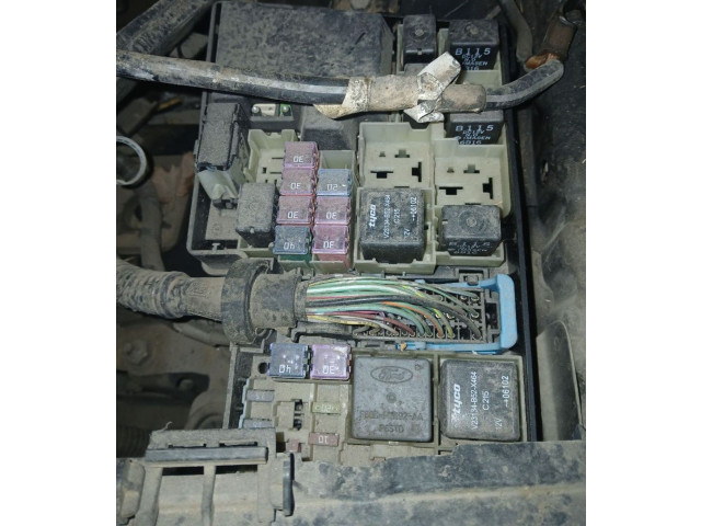 Блок предохранителей    Mazda 3 I    