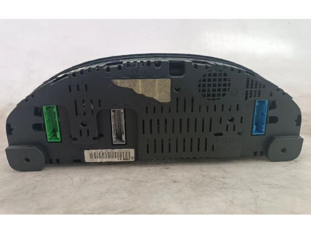 Панель приборов 110080128   Audi A6 S6 C5 4B       