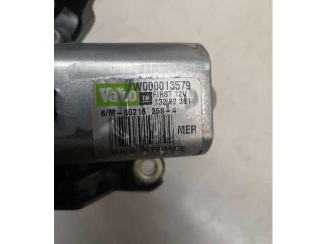 Моторчик заднего дворника 13282361, W000013579 Opel Meriva B